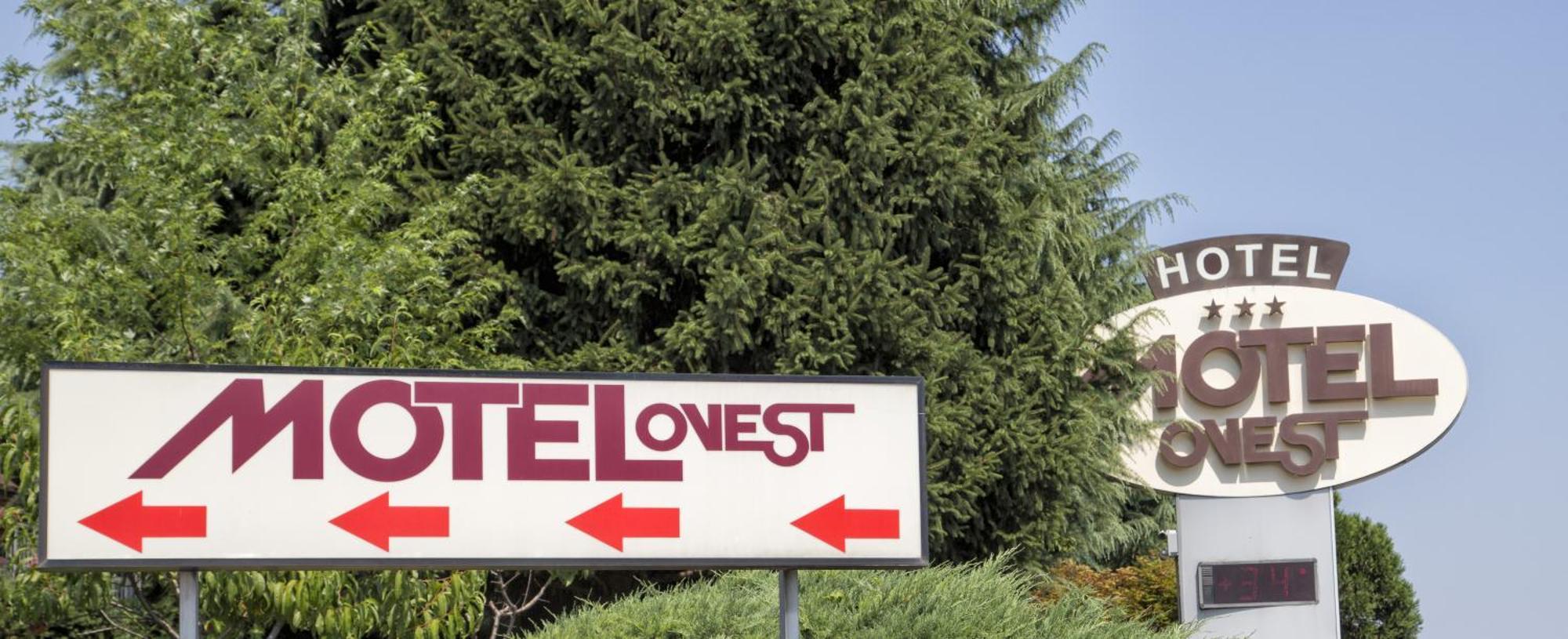 Hotel Motel Ovest Vittuone Exterior photo