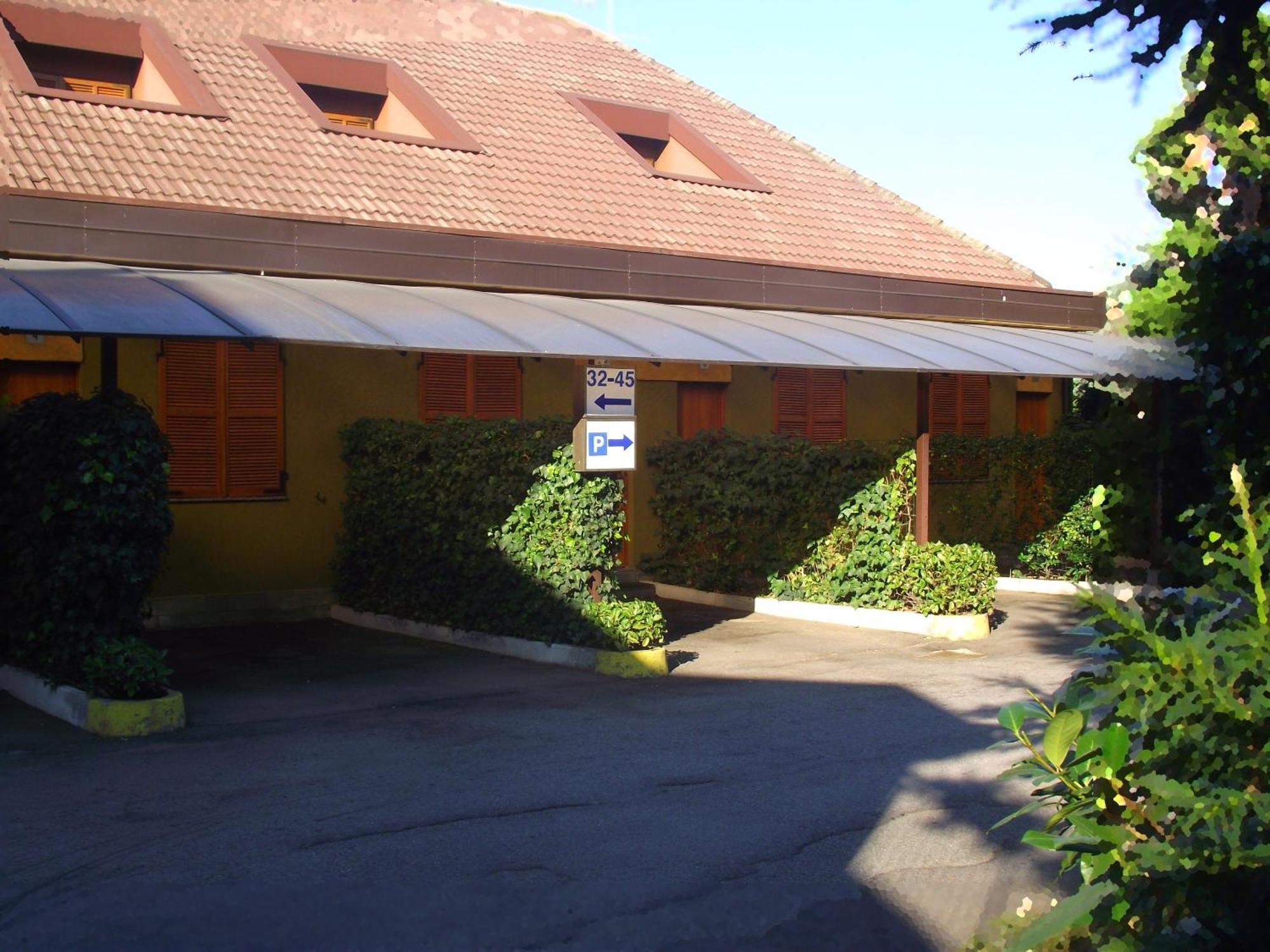Hotel Motel Ovest Vittuone Exterior photo
